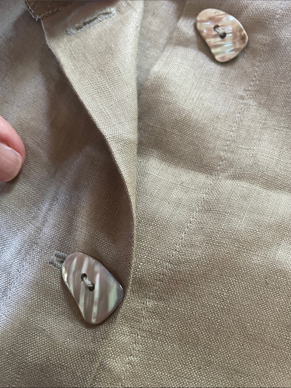 Designer Like High Quality Light Olive Green Shell Button-Front Tunic Top - Picture 12 of 14